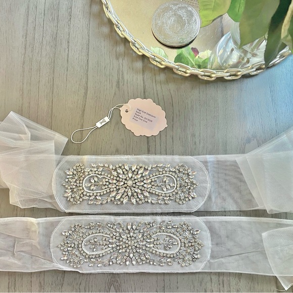 Dollcake High End Diamanté Sash - Picture 2 of 3